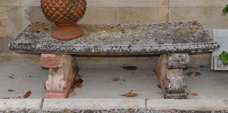 Panca in pietra curva  - Asta Antiquariato e Dipinti Antichi - Cambi Casa d'Aste