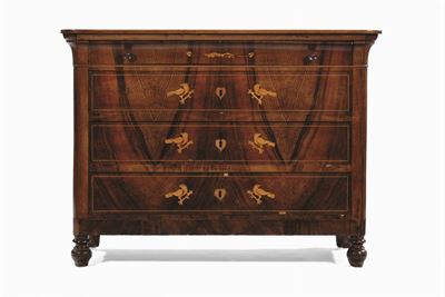 Cassettone Carlo X in Noce Lastronato e Intarsiato a Decoro Vegetale, Fine XIX Secolo