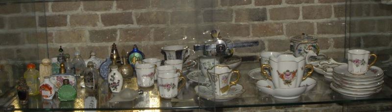 Lotto di snuff bottle e tazzine Limoges ed altro  - Auction Antique and Old Masters - Cambi Casa d'Aste