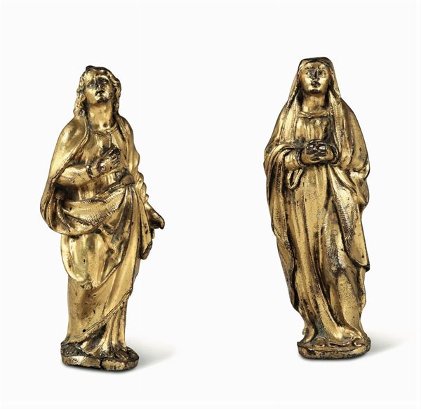 Coppia di figure in bronzo fuso, cesellato e dorato raffiguranti la Maddalena e S. Giovanni, Italia settentrionale XVI secolo