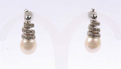 Orecchini con Perle e Piccoli Diamanti