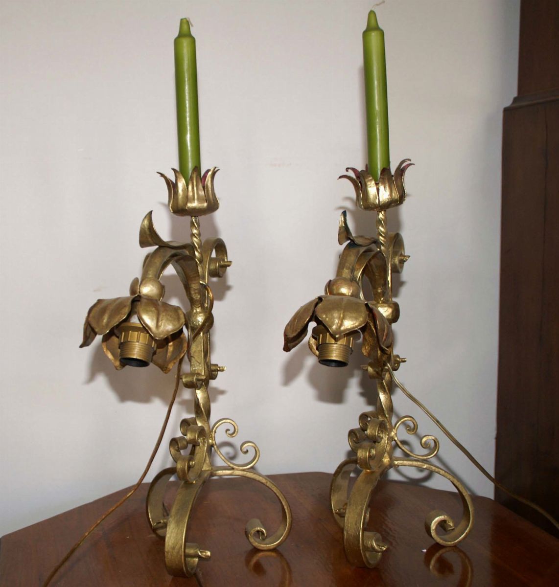 Coppia di Lampade/candelieri in Ferro Battuto Dorato