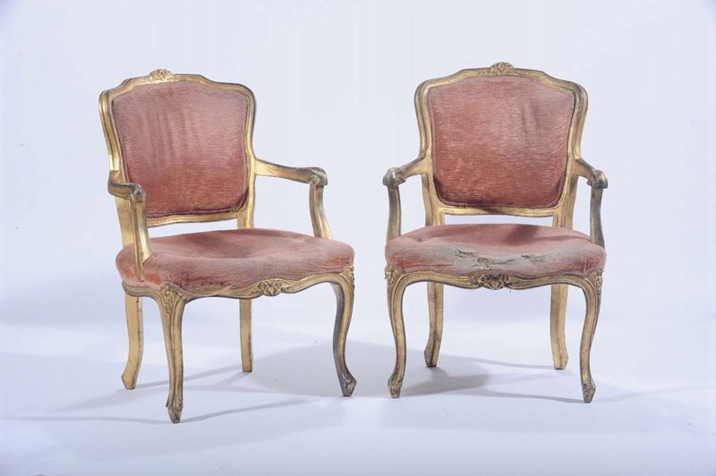 Coppia di poltrone in stile Luigi XVI in legno intagliato e dorato  - Auction Antiques and Old Masters - Cambi Casa d'Aste
