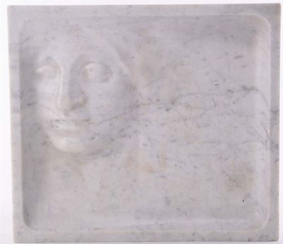 Vassoio in Marmo Bianco con Figura di Donna in Rilievo, De Albertis