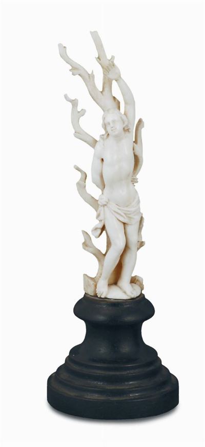Figura in Avorio Intagliato Rappresentante San Sebastiano, Italia Meridionale XVII-XVIII Secolo