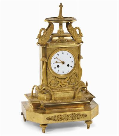 Pendola Impero in Bronzo Dorato e Cesellato a Forma di Fontana, Francia XIX Secolo