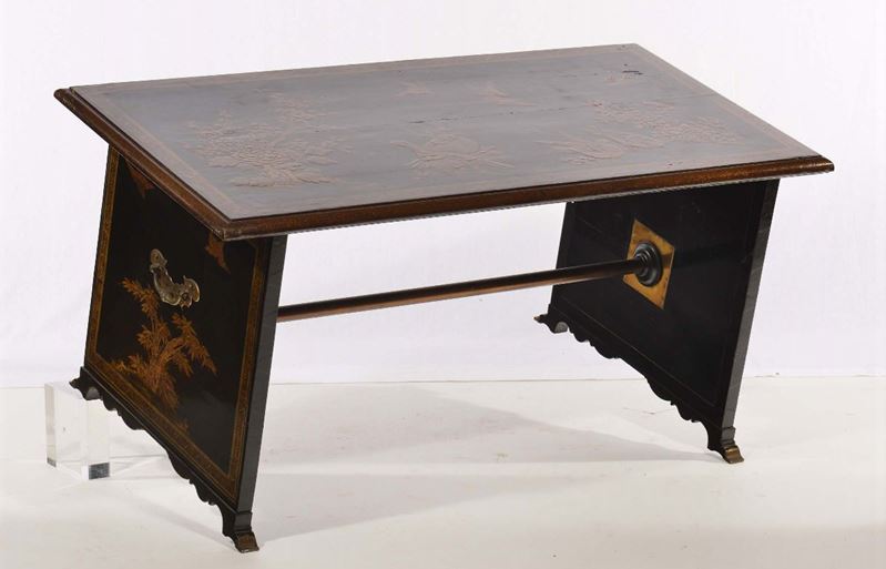 Tavolo da salotto in lacca di Cina, XIX secolo  - Auction Antiques and Old Masters - Cambi Casa d'Aste