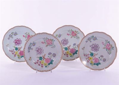 Quatto Piatti con Decoro Floreale, Cina Fine XVIII Secolo