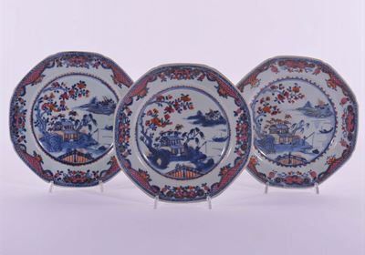 Tre Piatti Ottagonali con Paesaggi, Cina Fine XVIII Secolo