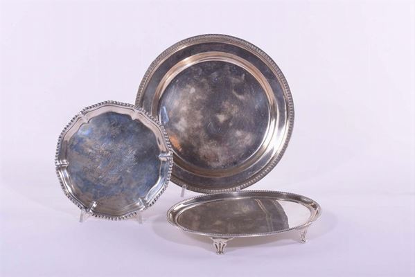 Tre oggetti in argento, gr. 1000