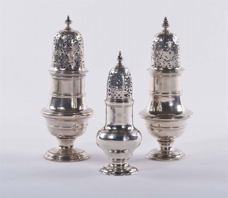 Tre incensieri in argento  - Asta Antiquariato e Dipinti Antichi - Cambi Casa d'Aste