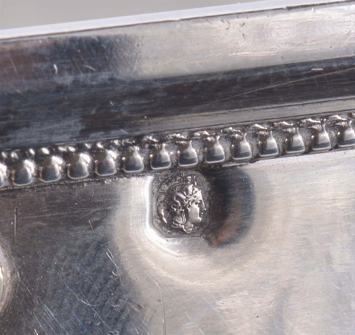Zuppiera in Argento con Coperchio con Presa a Pigna