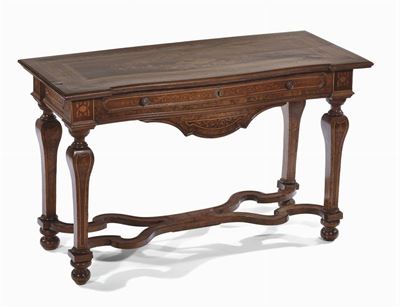 Tavolo in Noce con Intarsi in Legno Chiaro, Piemonte, Ricomposto con Elementi del XVIII Secolo
