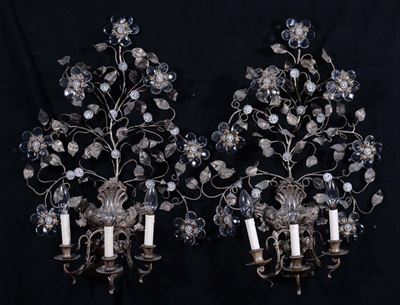 Coppia di Appliques in Metallo e Cristallo a Tre Luci