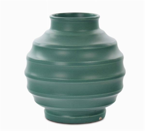 Keith Murray - Wedgwood Green vase, mod 3765