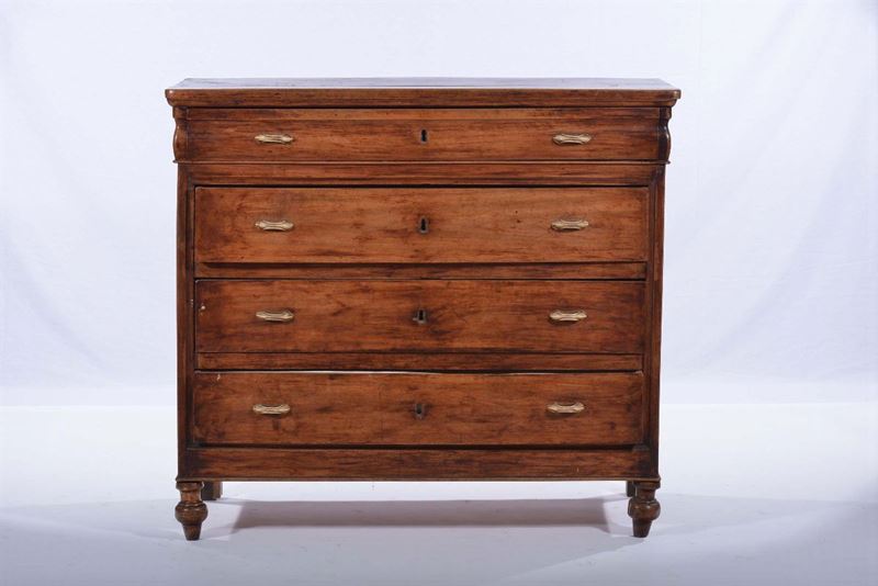 Comò a quattro cassetti  - Auction OnLine Auction 09-2012 - Cambi Casa d'Aste