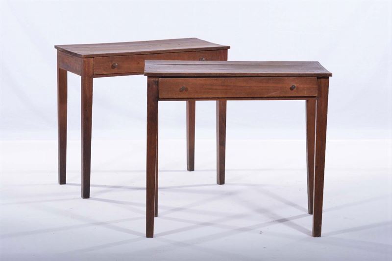 Coppia di tavolini ad un cassetto, XIX secolo  - Auction OnLine Auction 09-2012 - Cambi Casa d'Aste