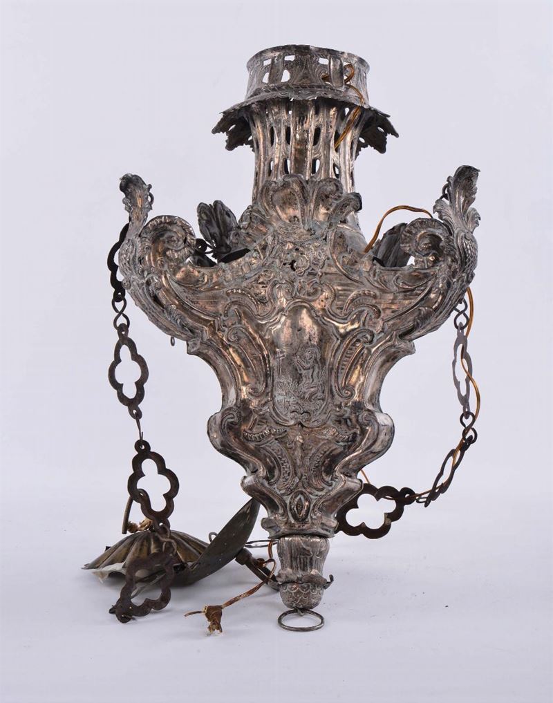Lampione in rame argentato e sbalzato  - Auction Antiques and Old Masters - Cambi Casa d'Aste