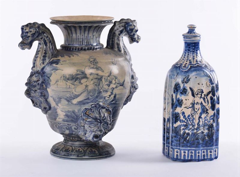 Idria e bottiglia in maiolica in stile  - Auction Antiques and Old Masters - Cambi Casa d'Aste