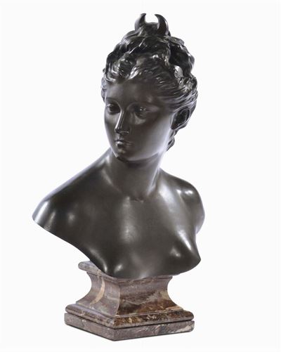 Scultura in Bronzo Firmata Houdon Raffigurante Busto di Diana