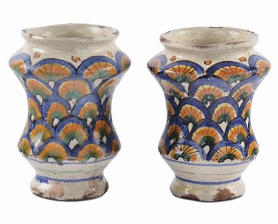 Coppia di Piccoli Albarelli in Maiolica, Trapani XVII Secolo