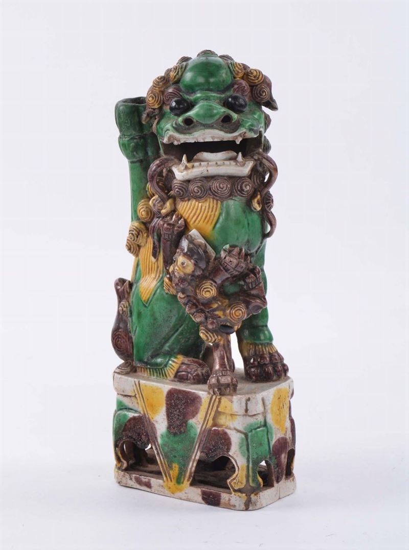 Cane di Pho in porcellana, Cina XX secolo  - Auction Antiques and Old Masters - Cambi Casa d'Aste