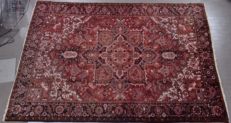 A Noth-west Persia Heritz carpet mid 20th century. Good condition.  - Auction Ancient Carpets - Cambi Casa d'Aste