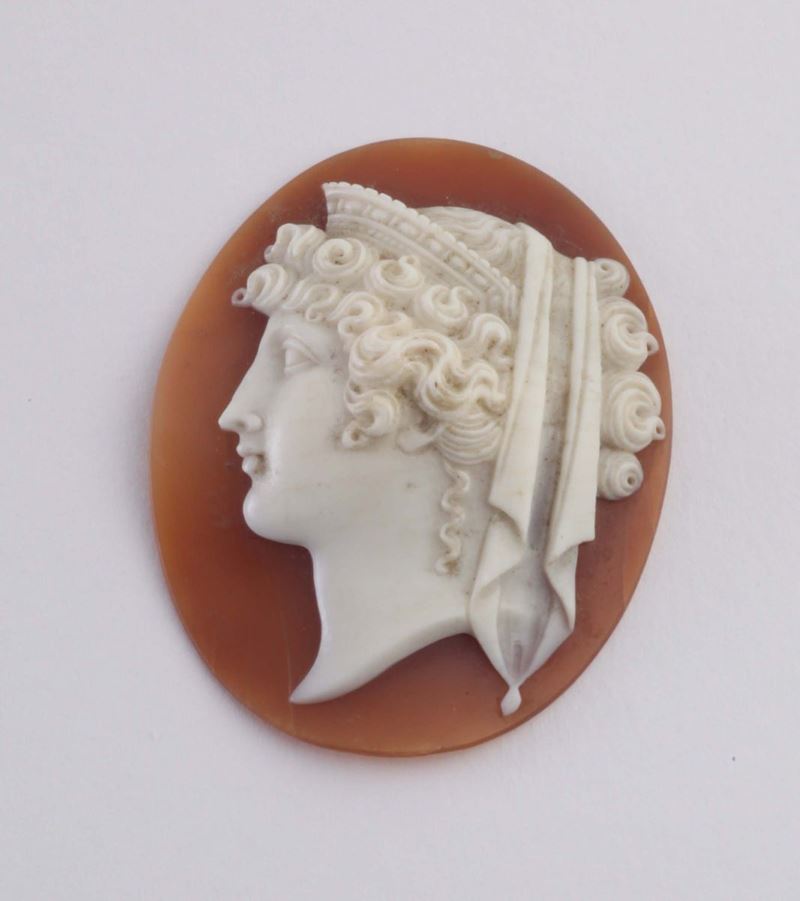 Cammeo su conchiglia. Sec XIX  - Auction Silvers, Ancient and Contemporary Jewels - Cambi Casa d'Aste