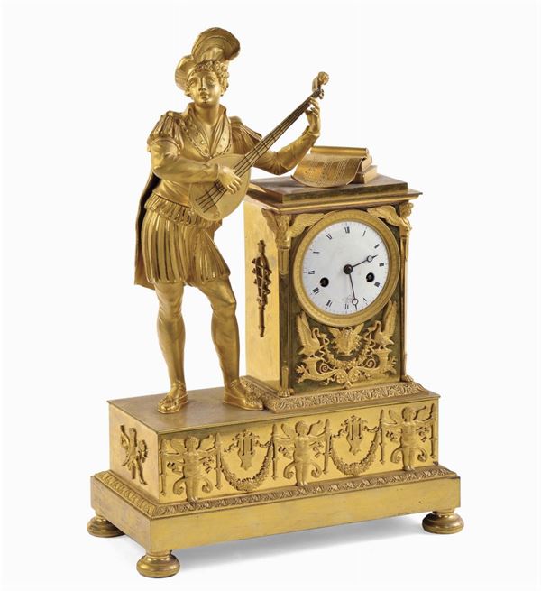 Pendola da tavolo Impero in bronzo dorato al mercurio raffigurante menestrello, Francia inizio XIX secolo