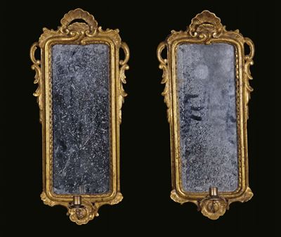 Coppia di Ventoiline in Legno Intagliato e Dorato, XVIII Secolo