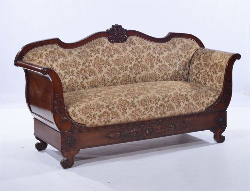 Divano Carlo X in noce, XIX secolo  - Auction Antiques and Old Masters - Cambi Casa d'Aste
