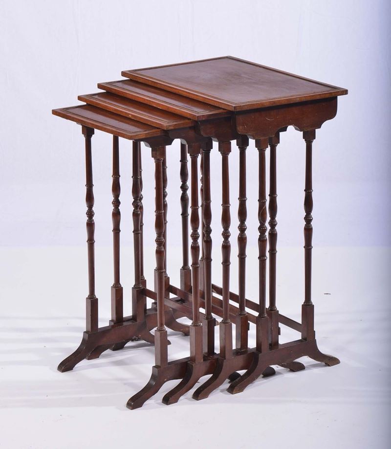 Quattro tavolini a nido in legno  - Auction Time Auction 3-2014 - Cambi Casa d'Aste