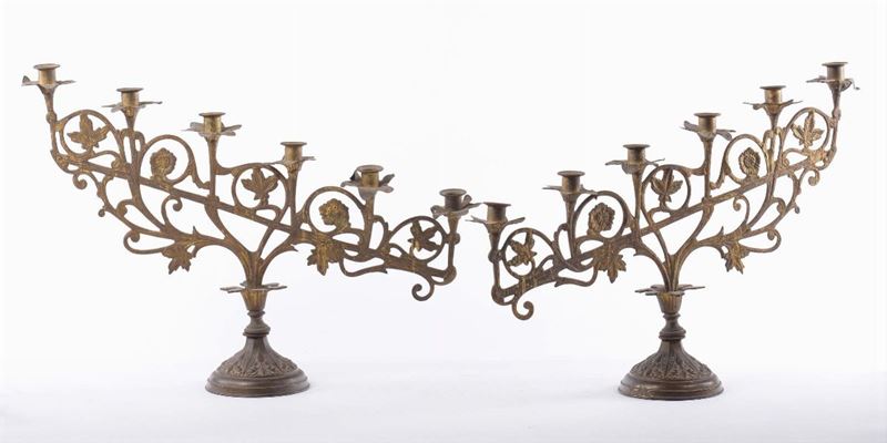 Coppia di candelieri a sei luci in bronzo dorato  - Asta Antiquariato e Dipinti Antichi - Cambi Casa d'Aste