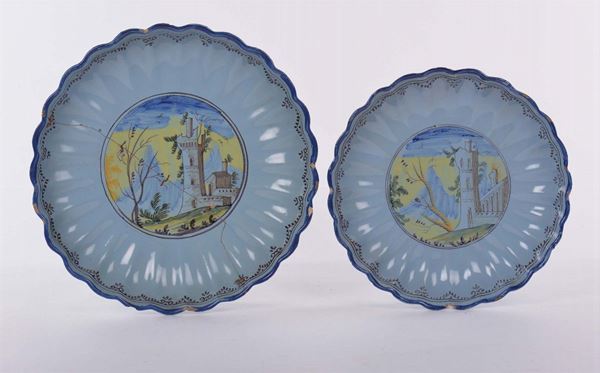 Due crespine diverse in maiolica, Pavia XVIII secolo