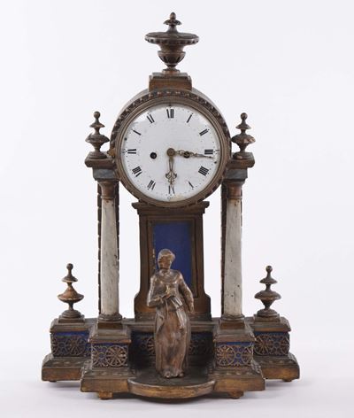 Orologio in Legno con Colonne