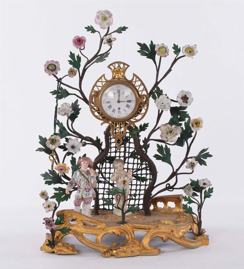 Orologio con fiori e figure in porcellana  - Auction Antiques and Old Masters - Cambi Casa d'Aste