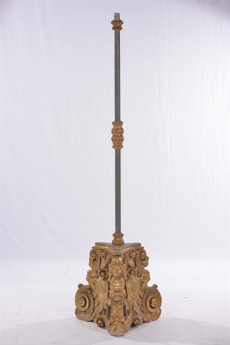 Base di lampione in legno intagliato e dorato, XVIII secolo  - Asta Antiquariato e Dipinti Antichi - II - Cambi Casa d'Aste