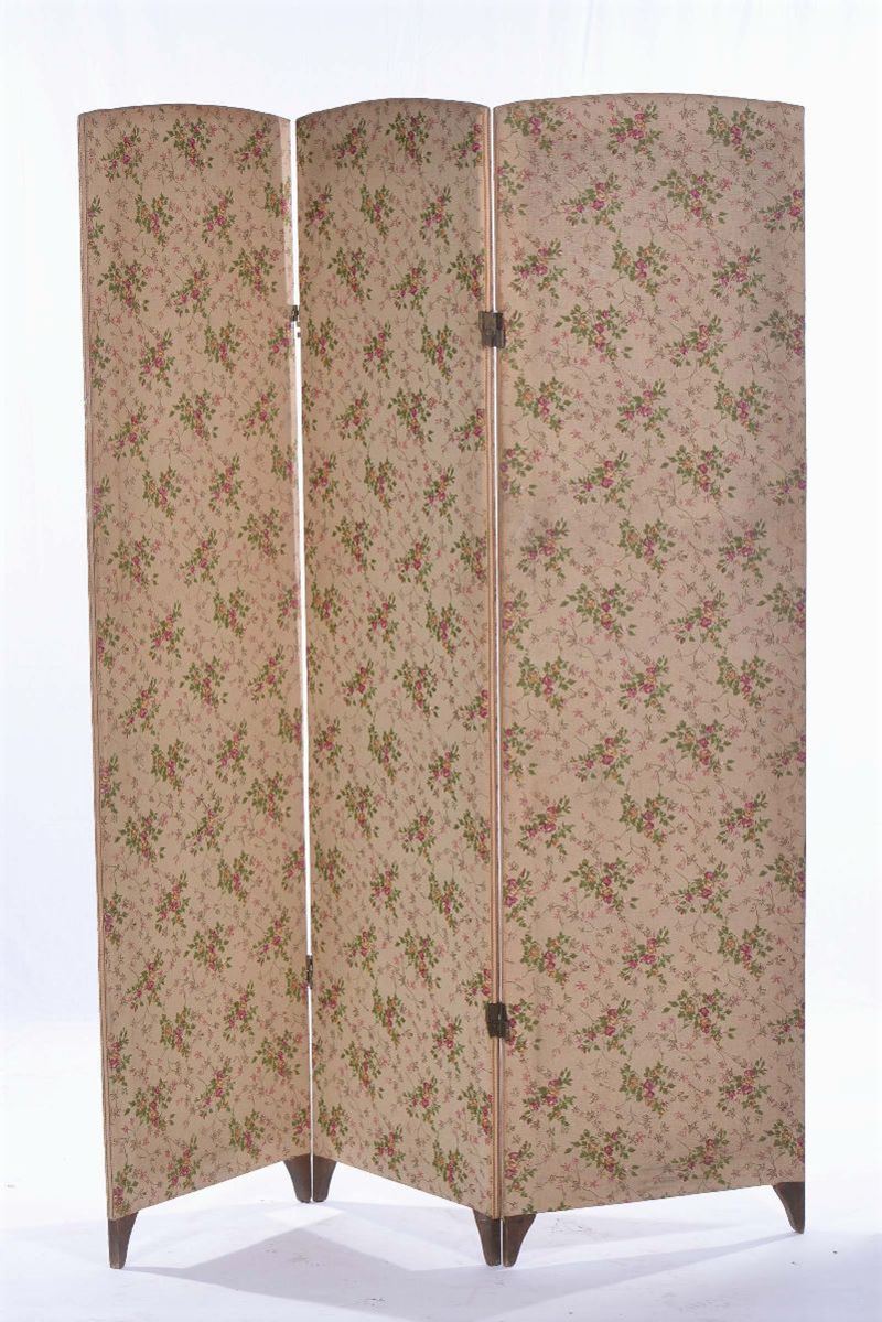 Paravento a tre ante in legno e stoffa  - Asta Antiquariato e Dipinti Antichi - Cambi Casa d'Aste