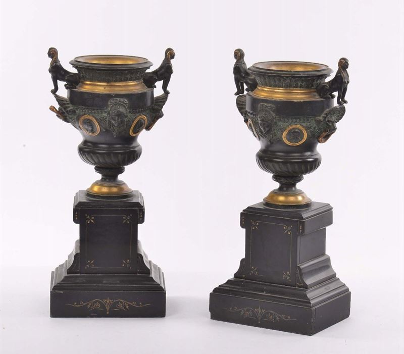 Coppia di vasi Napoleone III  - Asta Antiquariato e Dipinti Antichi - Cambi Casa d'Aste