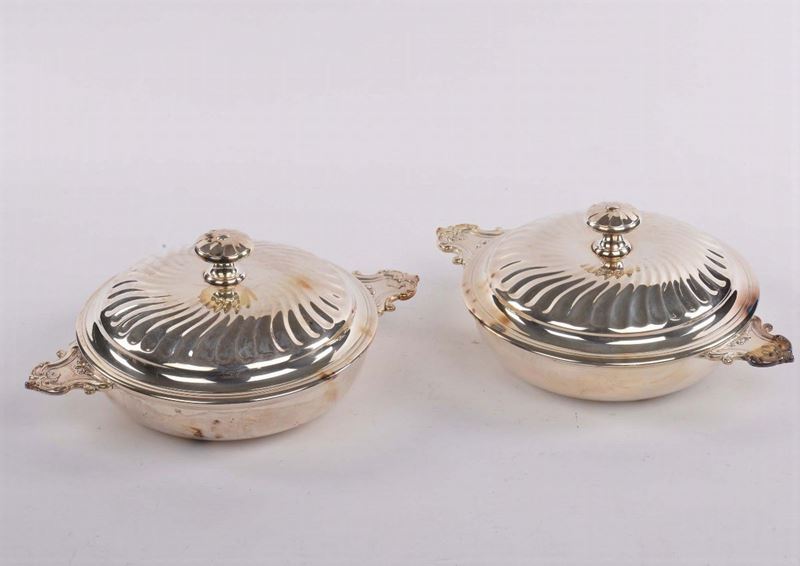 Coppia di legumiere in argento  - Auction Antiques and Old Masters - Cambi Casa d'Aste