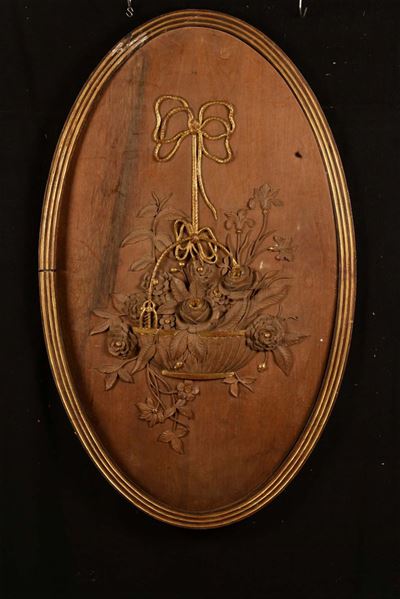 Pannello in Legno Intagliato