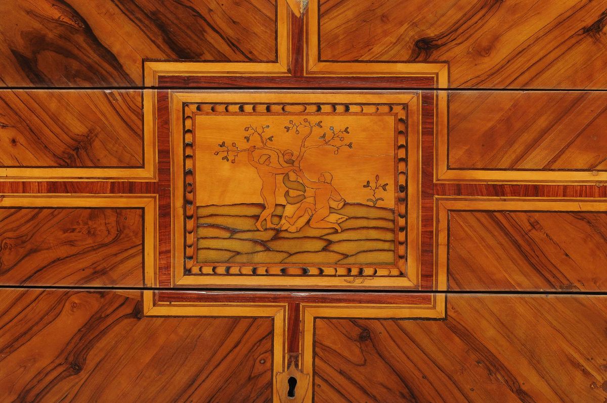 Cassettone Luigi XVI Lastronato ed Intarsiato, XVIII Secolo