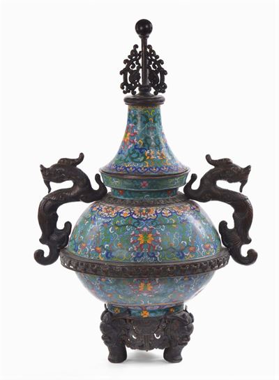 Grande Vaso in Smalto Cloisonne, con Doppia Presa a Guisa di Drago. Cina XIX-XX Secolo