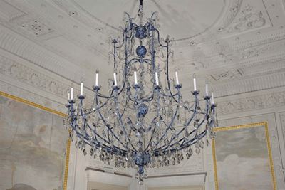 Grande Lampadario in Metallo e Cristalli a Ventiquattro Luci