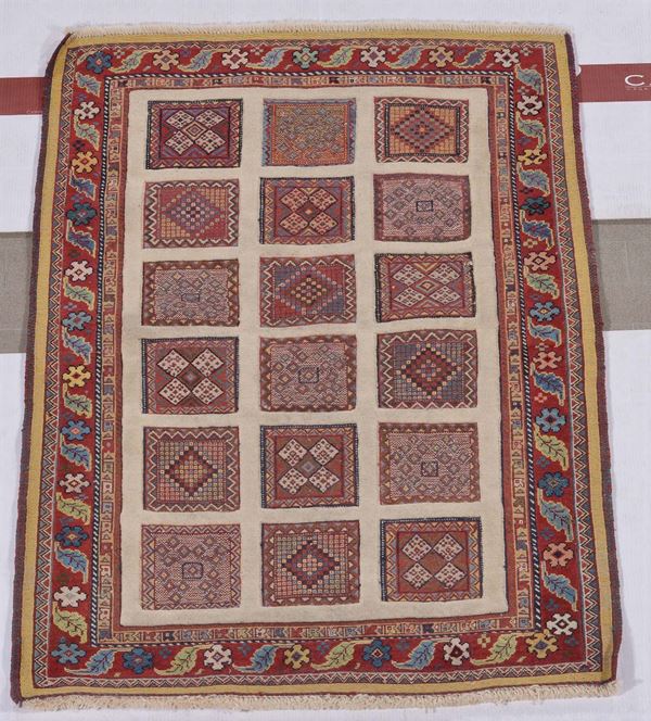 A Persia rug 20th century. Good comdition.