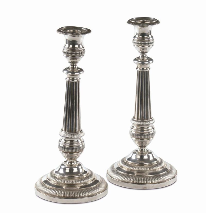 Coppia di candelieri in argento Carlo X  - Asta Antiquariato e Dipinti Antichi - Cambi Casa d'Aste