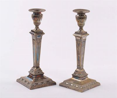 Coppia di Candelieri Metallo Argentato