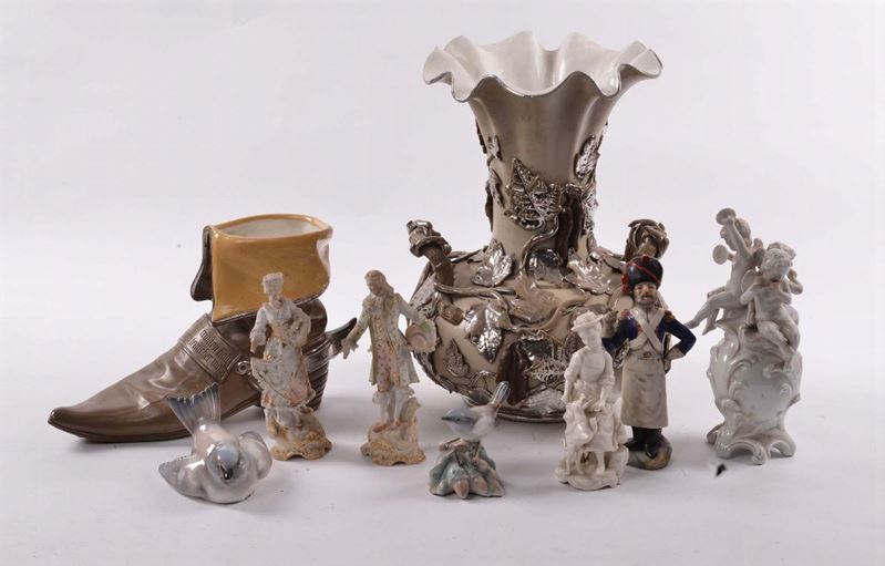 Lotto di oggetti in ceramica  - Auction OnLine Auction 10-2012 - Cambi Casa d'Aste