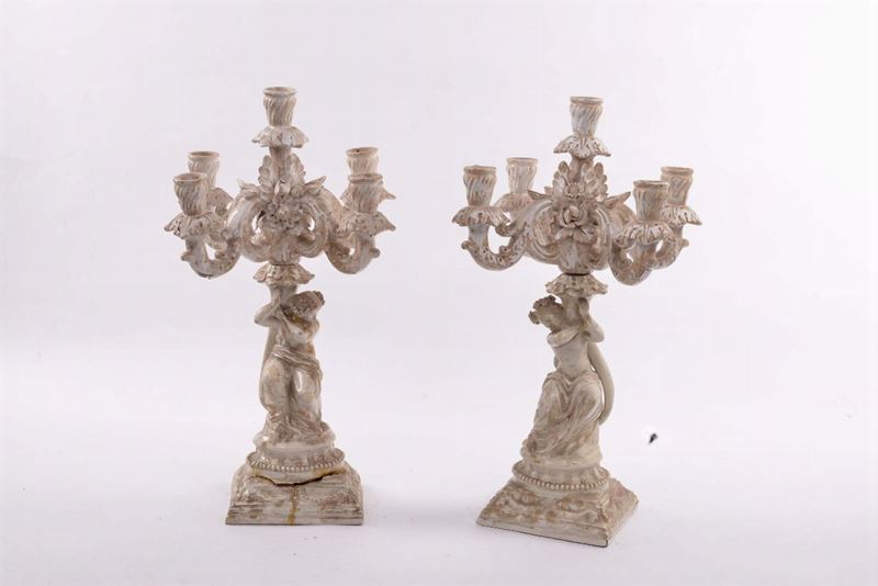 Coppia di candelieri in ceramica bianca a cinque luci  - Asta Asta OnLine 10-2012 - Cambi Casa d'Aste