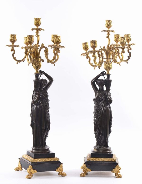 Coppia di candelabri Napoleone III a sei fiamme in bronzo brunito